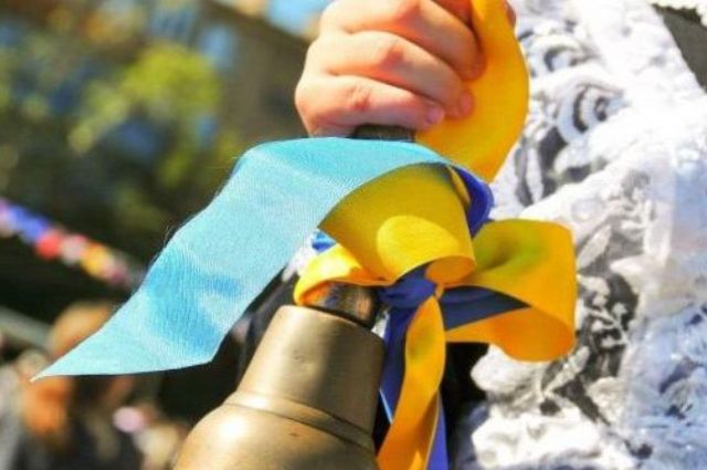 В Киеве школы начнут требовать от родителей учеников COVID-сертификаты