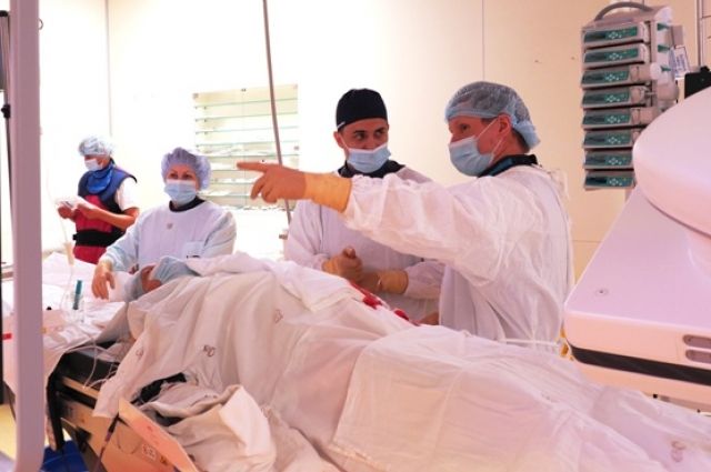 В краевой клинической больнице по новой методике уже сделалаи 8 операций.
