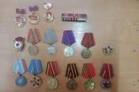 В Оренбурге рецидивист украл у внучки ветерана Великой Отечественной войны 14 медалей ее деда.