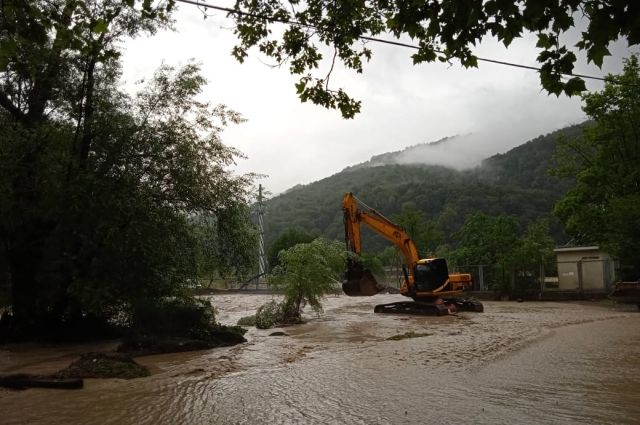 Для предотвращения подтоплений на Кубани готовятся к расчистке русел 6 рек