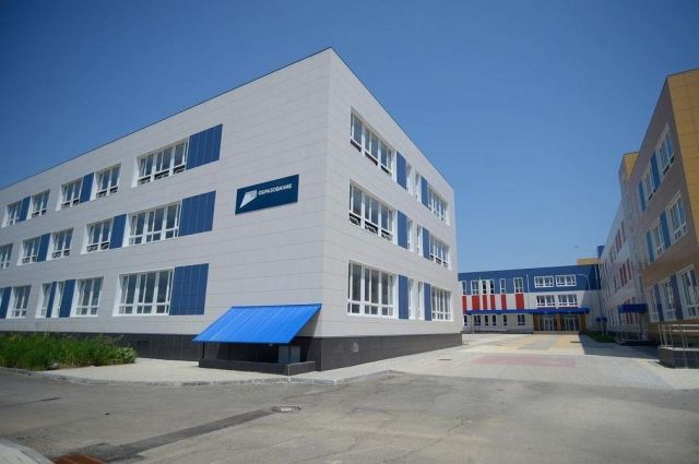 «Россети Кубань» обеспечила электричеством новую школу в Майкопе