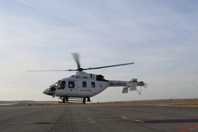 Вертолет доставил из Рязани в Москву девушку с травмой позвоночника