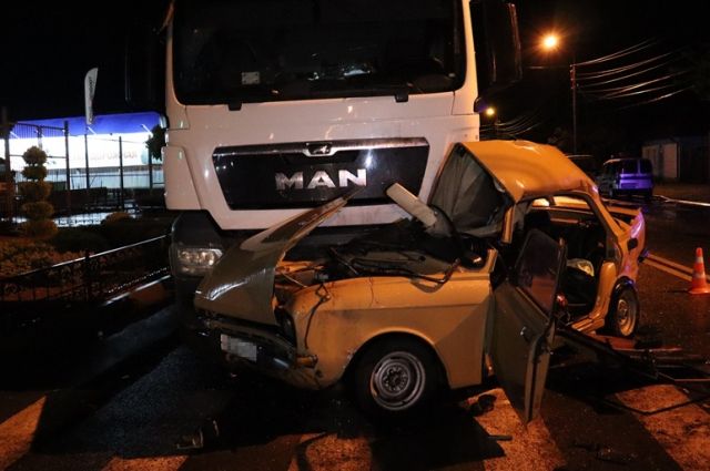 В Адыгее в аварии с грузовиком пострадал 39-летний майкопчанин