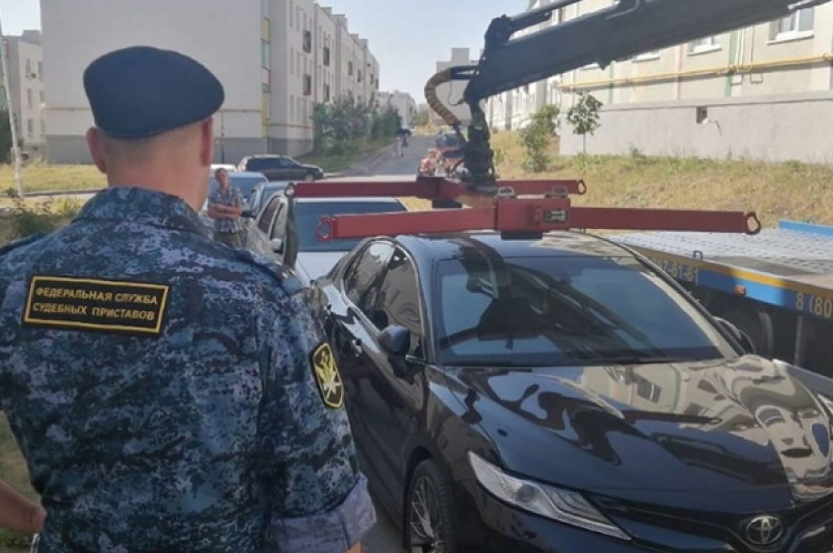 Не платившая штрафы автоледи из Самары прятала свою Toyota от приставов |  АиФ Самара