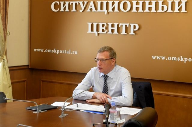 Губернатор Омской области встретился с лидерами омских партий