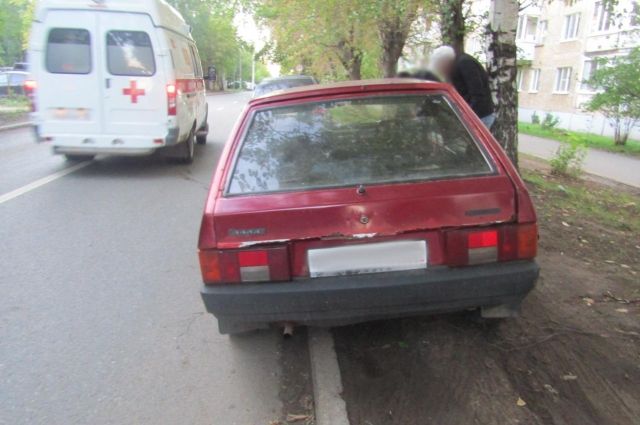 В Ижевске водитель на ВАЗе без прав сбил пенсионерку