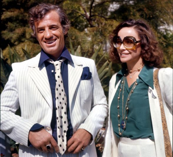 После Андресс Бельмондо встречался с итальянской актрисой Лаурой Антонелли с 1972 по 1980
