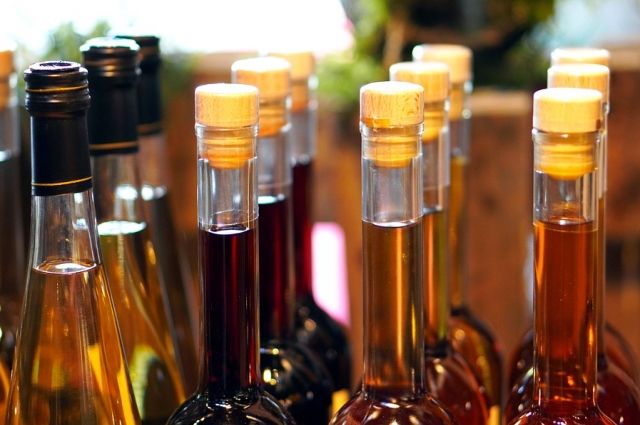 В Новосибирскую область пытались незаконно ввезти 1500 бутылок алкоголя