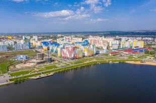 Город Спутник возводится руками настоящих мастеров.