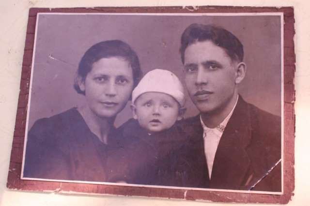 Эта фотография из семейного архива Антоновых была сделана весной 1941 года.