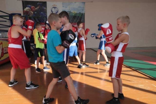 Алексей Логвиненко посетил спортивные школы Ростова-на-Дону