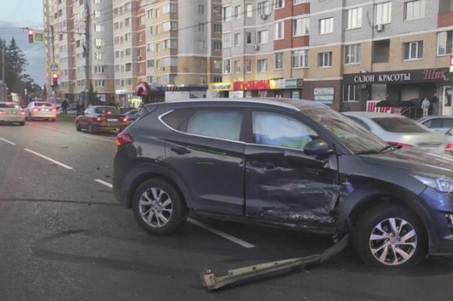 Массовое ДТП произошло на проспекте Станке-Димитрова в Брянске