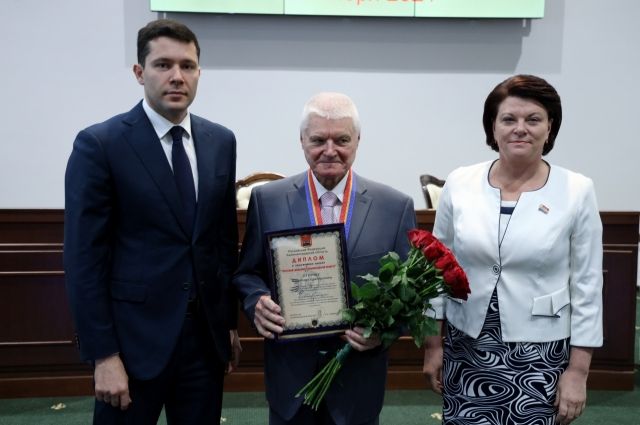 Владимиру Егорову вручили знак «Почетный гражданин Калининградской области»