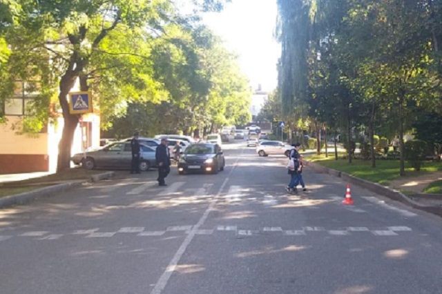 В Кисловодске пожилой водитель сбил пешехода на «зебре»
