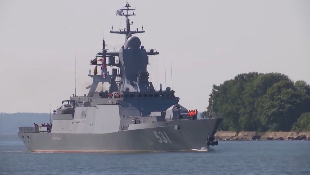 Выход кораблей и судов обеспечения Балтийского флота в море в рамках ССУ «Запад-2021»