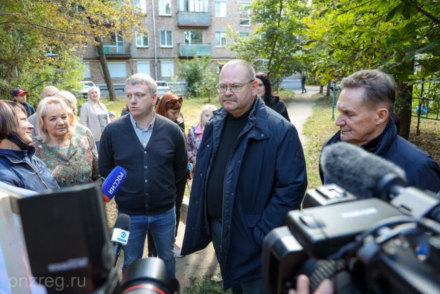 Мельниченко оценил благоустройство дворов и общественных пространств Пензы