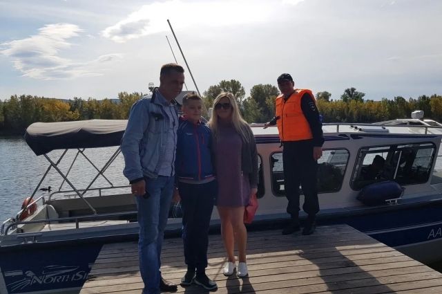 Полиция покатала тиктокера из Красноярска на катере