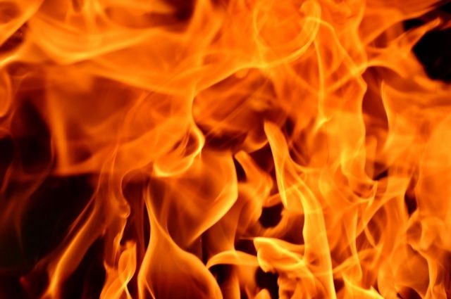 При пожаре на улице Тимакова в Рязани пострадал мужчина