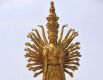 Статуя богини Гуаньинь в Чанше в Китае, 99 метров