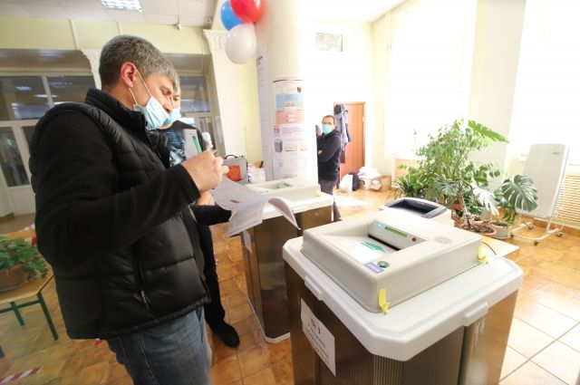 В первый день голосования явка на выборах областных депутатов составила 16%