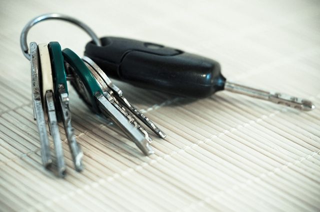 Южноуральцам, пострадавшим на производстве, вручили ключи от машин
