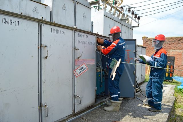 Энергетики восстановили нарушенное электроснабжение в Смоленске