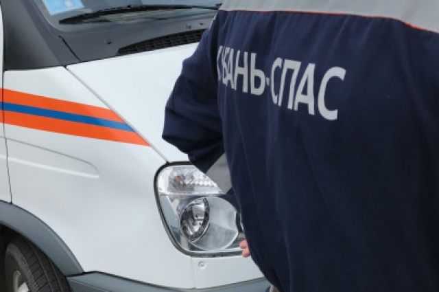 В Краснодарском крае со дна Черного моря подняли утонувший летом автомобиль