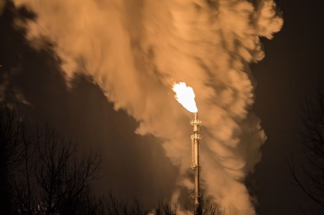 Ростехнадзор выявил более 20 нарушений в работе газоперерабатывающего завода в Оренбурге.