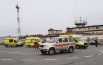 Сотрудники МЧС РФ готовят к эвакуации в Москву пострадавших при стрельбе в Перми