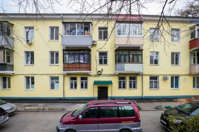 Лицевые фасады зданий в Смоленске просят освободить от кондиционеров