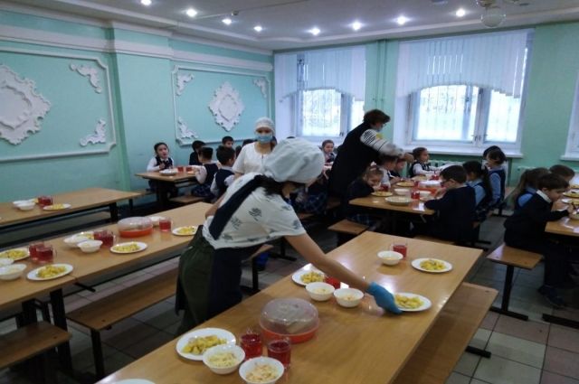 А В Краснодаре – шведский стол. Почему в школах кормят по-разному?