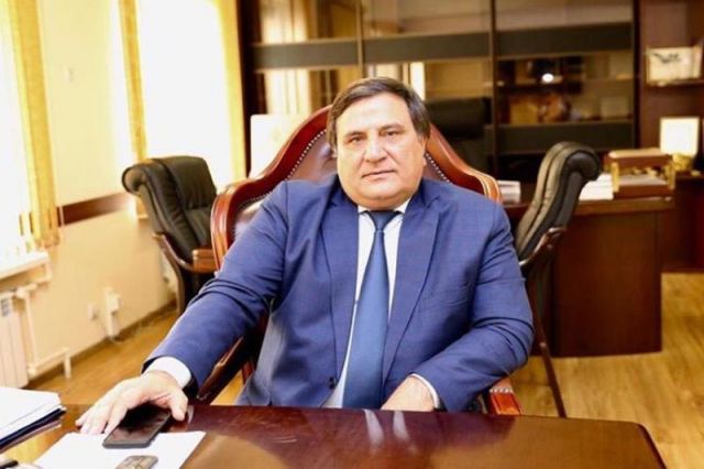 Сайгидпаша Умаханов покинул пост советника главы Дагестана