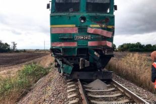 В Николаевской области столкнулись грузовик и локомотив: есть жертвы.