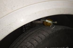 Поссорились: в Харькове мужчина хотел подорвать автомобиль знакомого