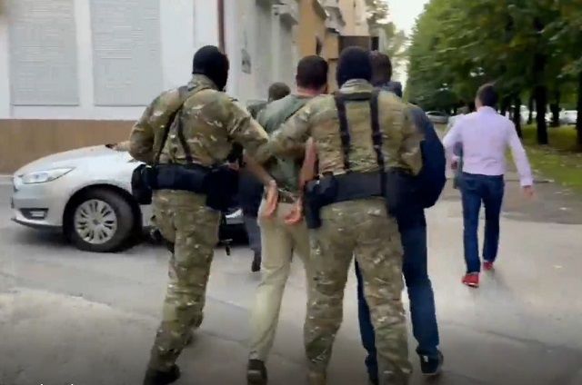 Два грабителя задержаны в Кабардино-Балкарии за нападение на рынке в Москве