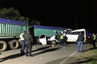 В Николаевской области произошло масштабное ДТП: четыре человека погибли.