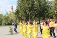 Поклонников китайской гимнастики сегодня можно встретить и в парках Владикавказа