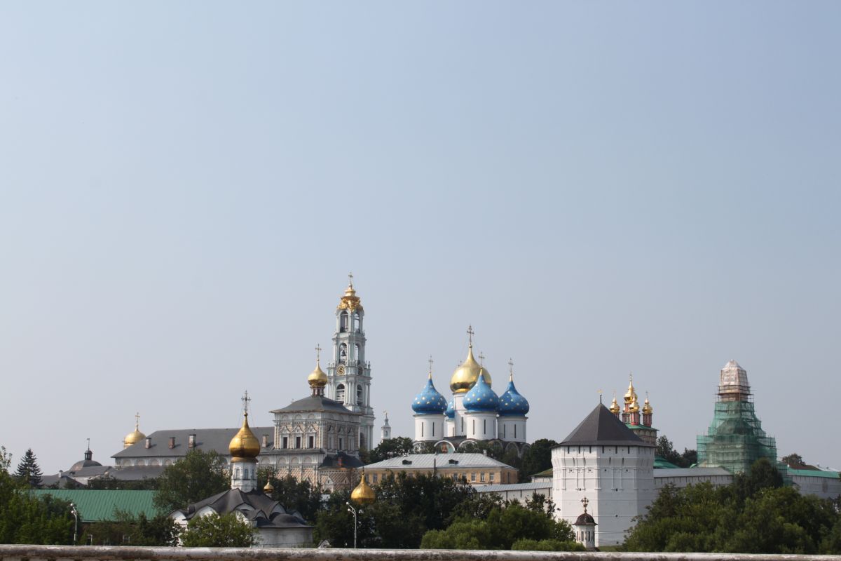 Русские лавры. Какие чудотворные мощи хранятся в Радонеже и Петербурге? |  Аргументы и Факты