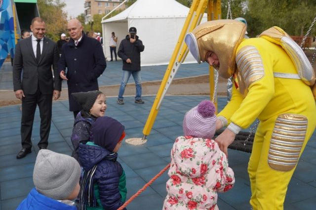 В Оренбурке открыли уникальную детскую площадку. 