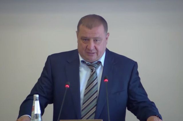 Андрей Петренко в краевом парламенте новичок, но занял место первого зама.