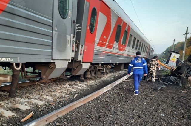 Из-за ДТП на переезде под Пензой задерживаются четыре пассажирских поезда