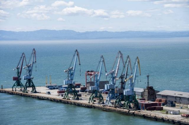 Создание логистического рыбного центра – составная часть масштабного инвестиционного проекта по модернизации морского порта Корсаков. 