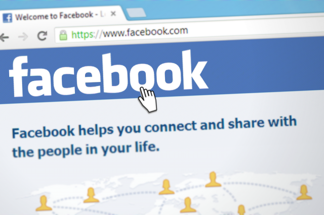Сбой в работе Facebook вряд ли произошел из-за кибератаки - СМИ