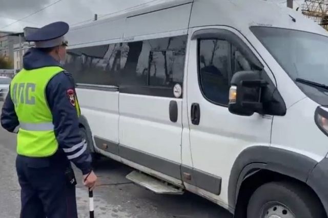 Соблюдение масочного режима проверили в общественном транспорте Иркутска