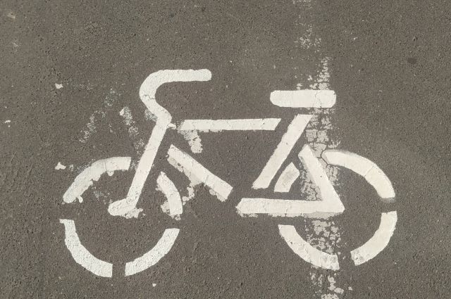 Всего в городе оборудовано более 30 километров велосипедных дорог