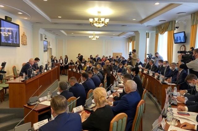Депутаты Законодательного собрания Нижегородской области приняли присягу