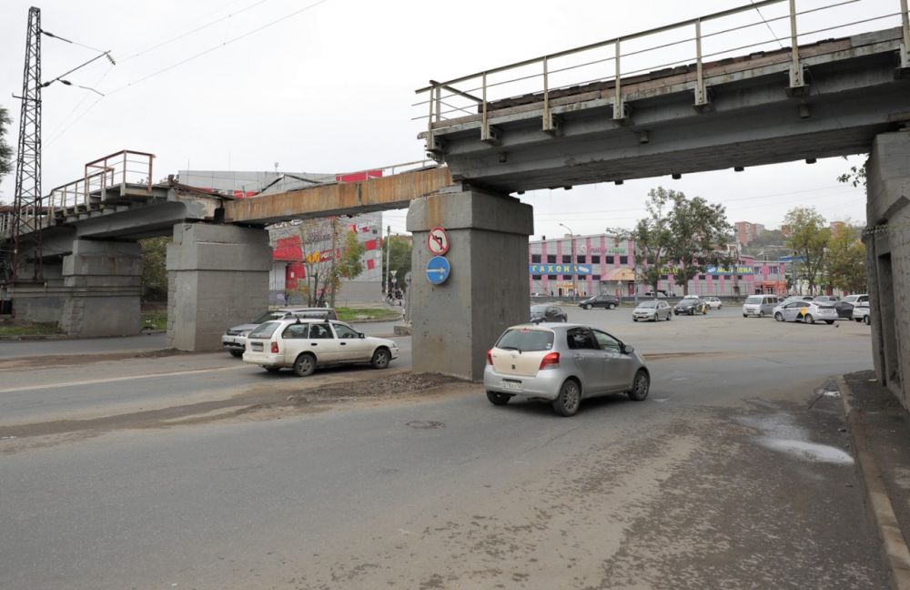 Движение транспорта на площади Луговой полностью восстановлено