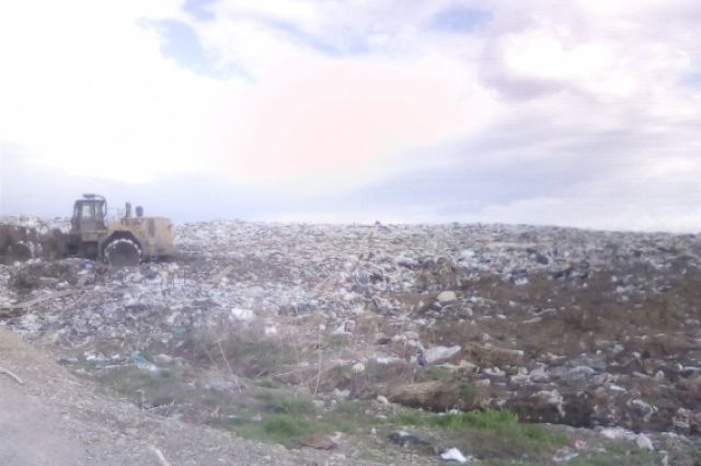 В Орске организация не платила за эксплуатацию мусорного полигона