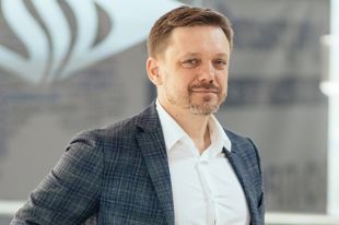 Скандал с журналистами: глава Укрэксимбанка временно сложил полномочия