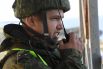 Военнослужащий во время учений Тихоокеанского флота на полигоне Клерк в Приморском крае
